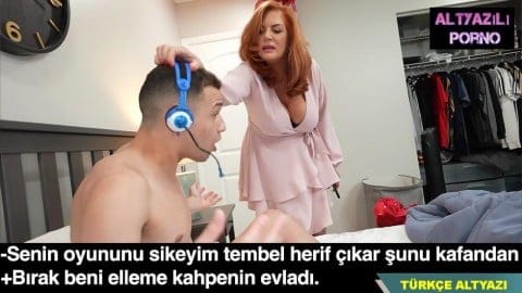 anasını uyurken sikiyor sikiş